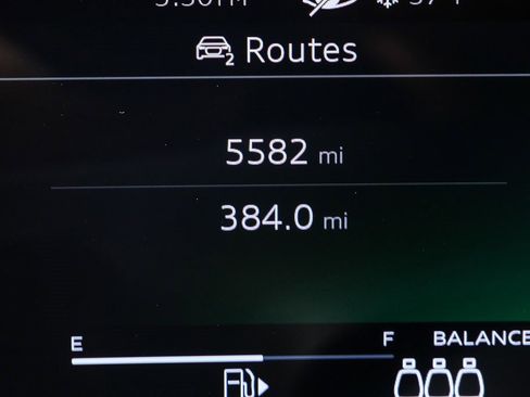 Certified 2025 Audi Q5 Premium w/ Convenience Package image 11