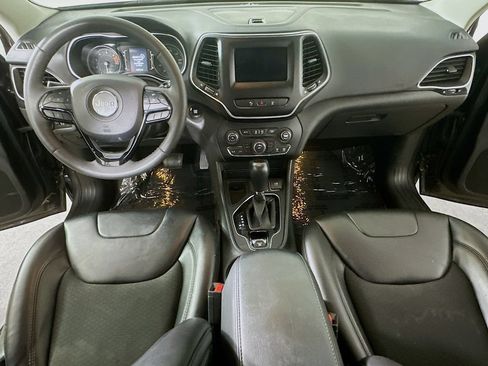 Used 2021 Jeep Cherokee Latitude Plus FWD image 16
