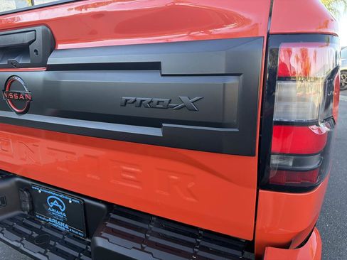 Used 2025 Nissan Frontier Pro-X w/ Pro Convenience Package RWD image 21