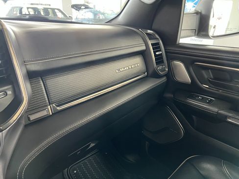 Used 2019 RAM 1500 Limited AWD/4WD image 16
