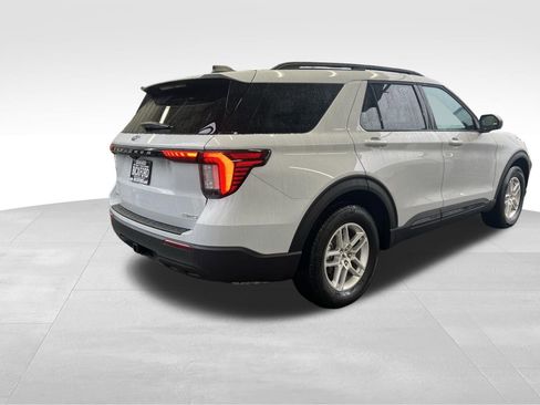 Used 2026 Ford Explorer Active image 5