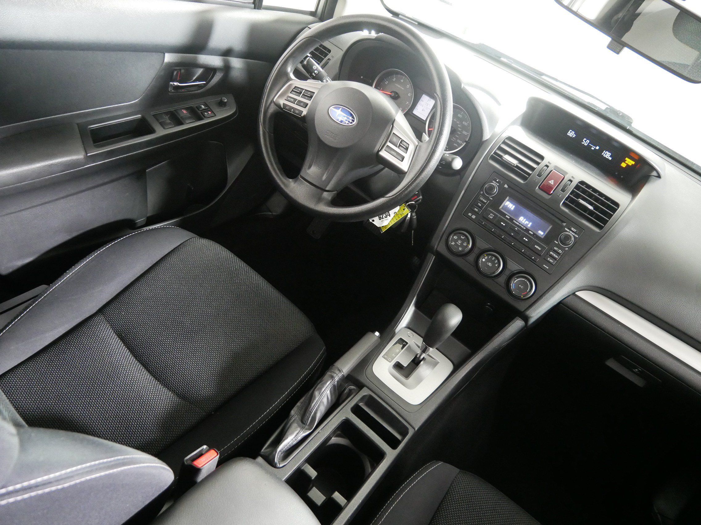 Used 2014 Subaru Crosstrek 2.0i Premium AWD/4WD image 9