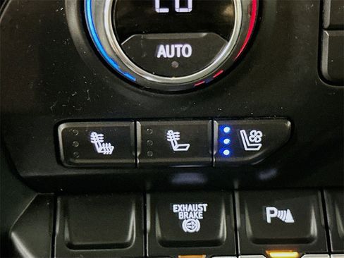 Used 2021 Chevrolet Silverado 2500 LTZ w/ LTZ Plus Package image 23