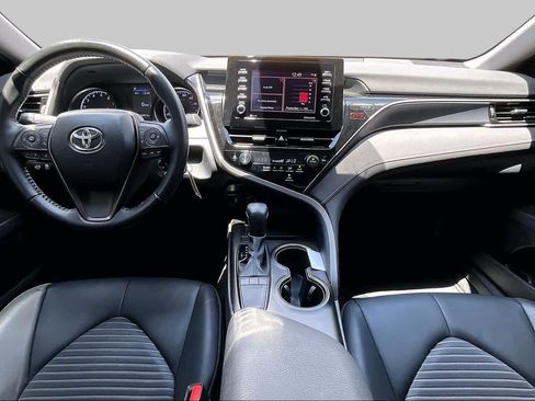 Used 2023 Toyota Camry SE FWD image 14