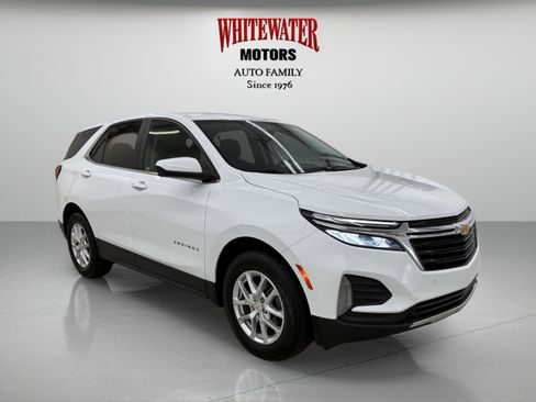 Used 2022 Chevrolet Equinox LT w/ Driver Convenience Package AWD/4WD image 5