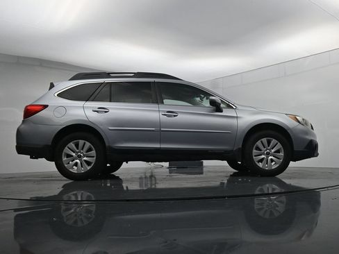 Used 2017 Subaru Outback 2.5i Premium AWD/4WD image 38