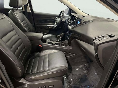 Used 2017 Ford Escape Titanium w/ Equipment Group 301A AWD/4WD image 24