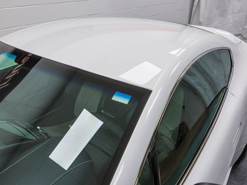 Used 2011 Aston Martin V12 Vantage Coupe image 11