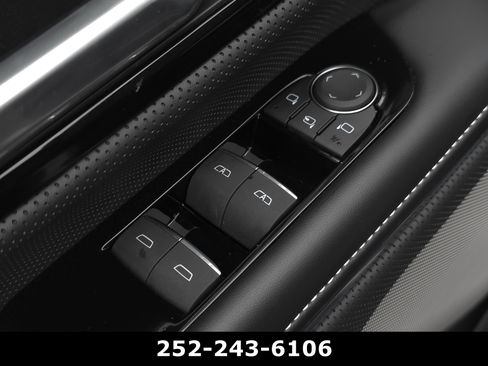 Used 2025 GMC Sierra EV Denali AWD/4WD image 30