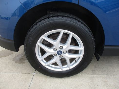 Used 2024 Ford Edge SEL w/ Convenience Package image 12