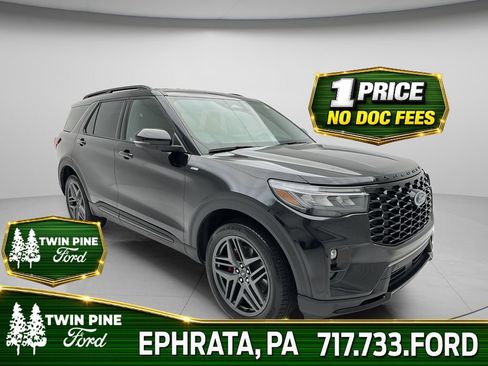 Used 2025 Ford Explorer ST-Line w/ ST-Line Street Pack AWD/4WD image 1