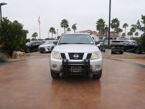 Used 2016 Nissan Frontier Desert Runner image 6