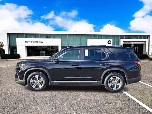 Used 2025 Honda Pilot EX-L image 5