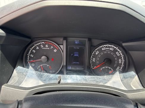 Used 2020 Toyota Tacoma SR RWD image 14