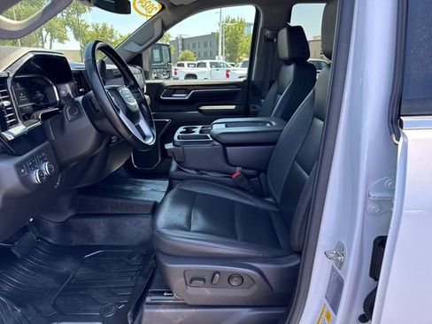 Used 2024 GMC Sierra 2500 SLT AWD/4WD image 9