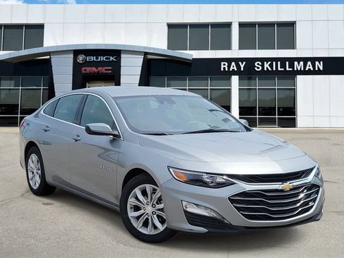 Used 2025 Chevrolet Malibu LT FWD image 1
