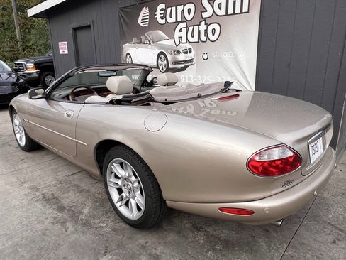 Used 2002 Jaguar XK8 XK8 2dr Convertible image 4