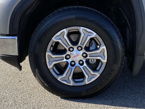 Used 2024 GMC Sierra 1500 SLT image 9