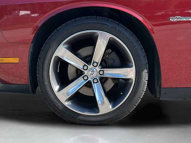 Used 2014 Dodge Challenger SXT RWD image 4