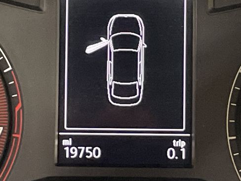 Used 2021 Volkswagen Jetta SE w/ SE Cold Weather Package image 22