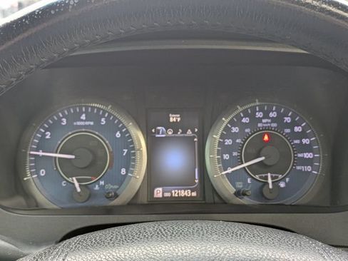 Used 2017 Toyota Sienna XLE Premium FWD image 30