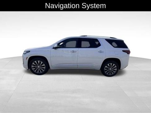 Certified 2023 Chevrolet Traverse Premier FWD image 4