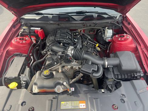 Used 2013 Ford Mustang Coupe image 31