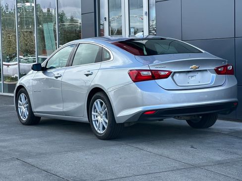 Used 2018 Chevrolet Malibu LT image 5