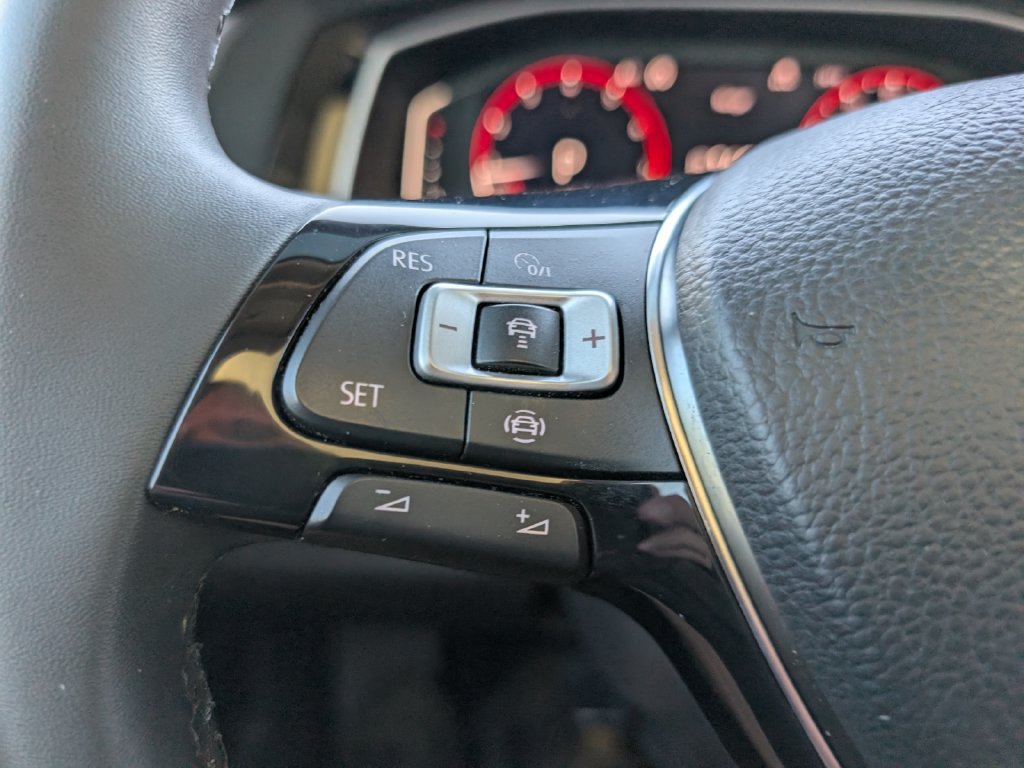 Used 2020 Volkswagen Jetta SEL Premium FWD image 13