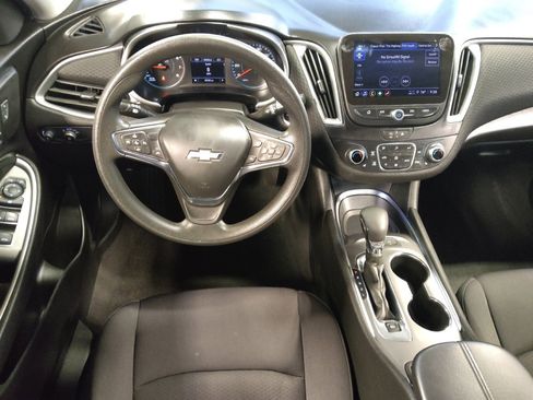 Used 2025 Chevrolet Malibu LT FWD image 22
