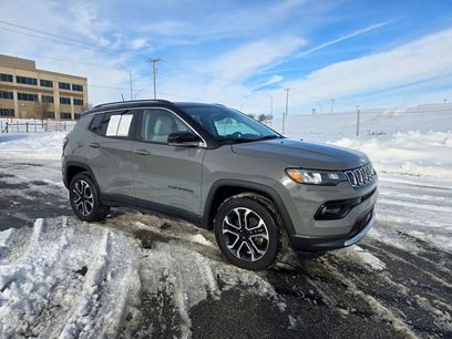 Used 2022 Jeep Compass Limited w/ Sun and Sound Group