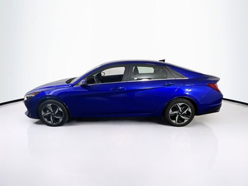 Used 2023 Hyundai Elantra Limited w/ Cargo Package FWD image 8