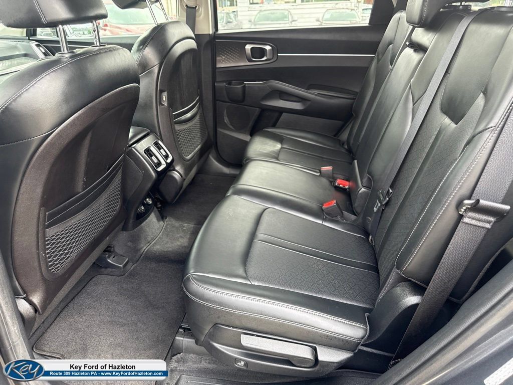 Used 2021 Kia Sorento S w/ Panoramic Sunroof Package AWD/4WD image 41