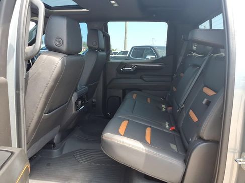 Used 2024 GMC Sierra 1500 AT4 w/ Technology Package AWD/4WD image 21