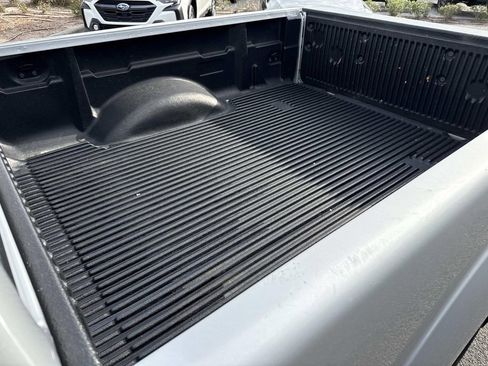 Used 2018 Nissan Frontier S image 14