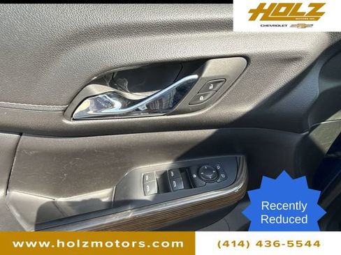 Certified 2023 GMC Acadia SLE image 22