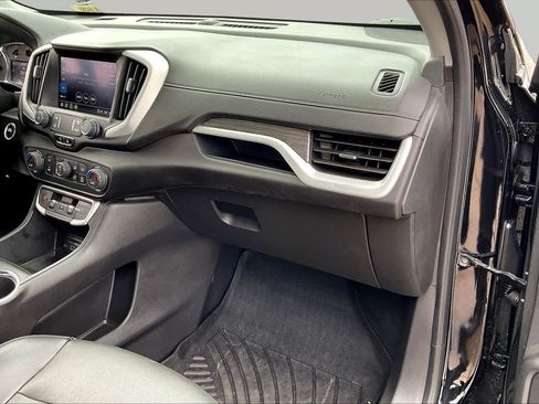 Used 2023 GMC Terrain SLT FWD image 28