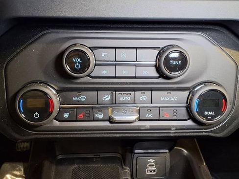 Used 2026 Ford Bronco Outer Banks AWD/4WD image 8