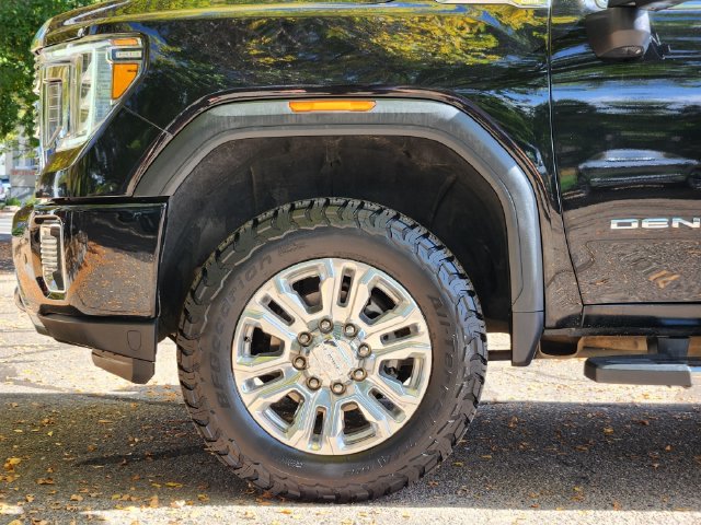 Used 2022 GMC Sierra 2500 Denali w/ Denali Ultimate Package AWD/4WD image 8