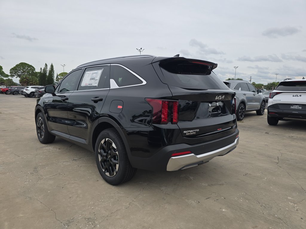 New 2026 Kia Sorento S FWD image 6