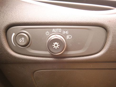 Used 2024 Chevrolet Malibu LT image 37