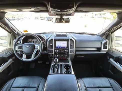 Used 2020 Ford F150 Lariat w/ Equipment Group 502A Luxury AWD/4WD image 14