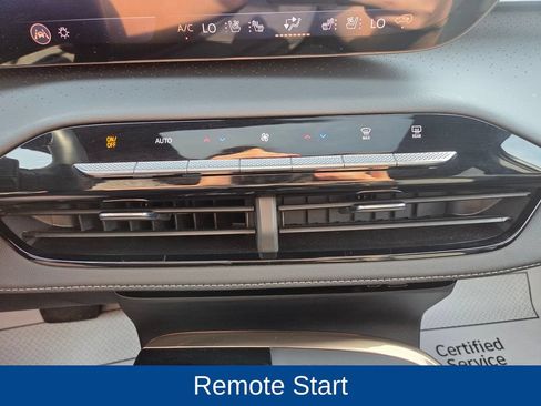 Used 2026 Buick Enclave Avenir w/ Super Cruise Package AWD/4WD image 28
