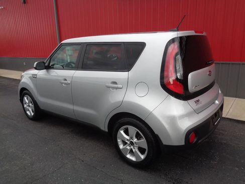 Used 2018 Kia Soul FWD image 7