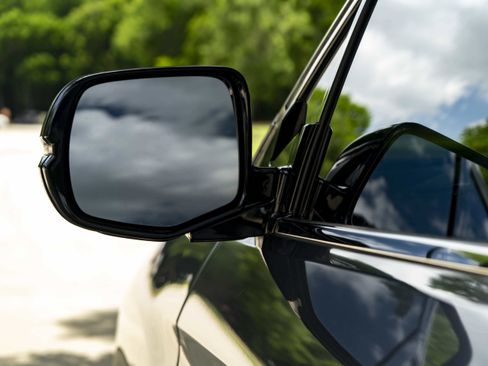 Used 2019 Honda Pilot Touring image 12