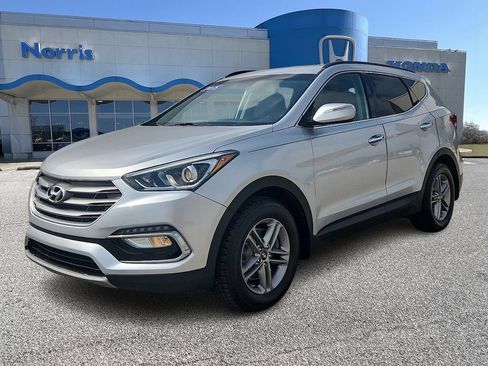 Used 2018 Hyundai Santa Fe Sport AWD/4WD image 2