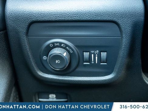 Used 2023 Jeep Grand Cherokee L Limited AWD/4WD image 16