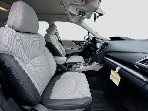 Used 2021 Subaru Forester Premium image 20