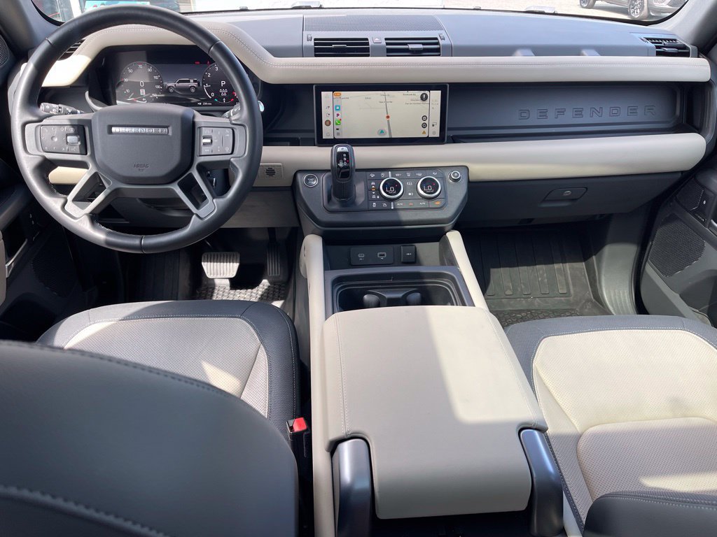 Used 2024 Land Rover Defender 110 X-Dynamic SE AWD/4WD image 20