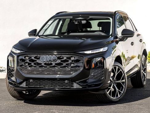 New 2026 Audi Q3 quattro 2.0T AWD/4WD image 1